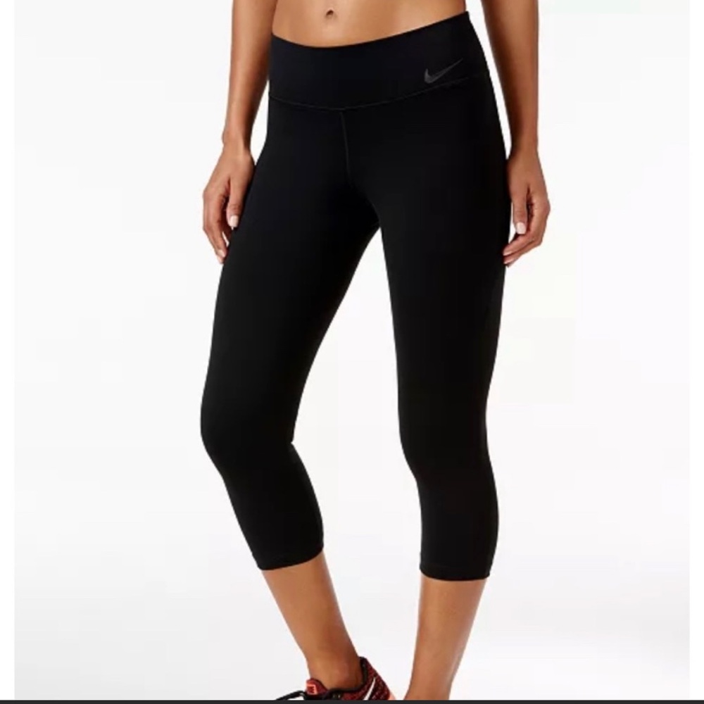NIKE Dry-fit Mid-rise Cropped Leggings, Black